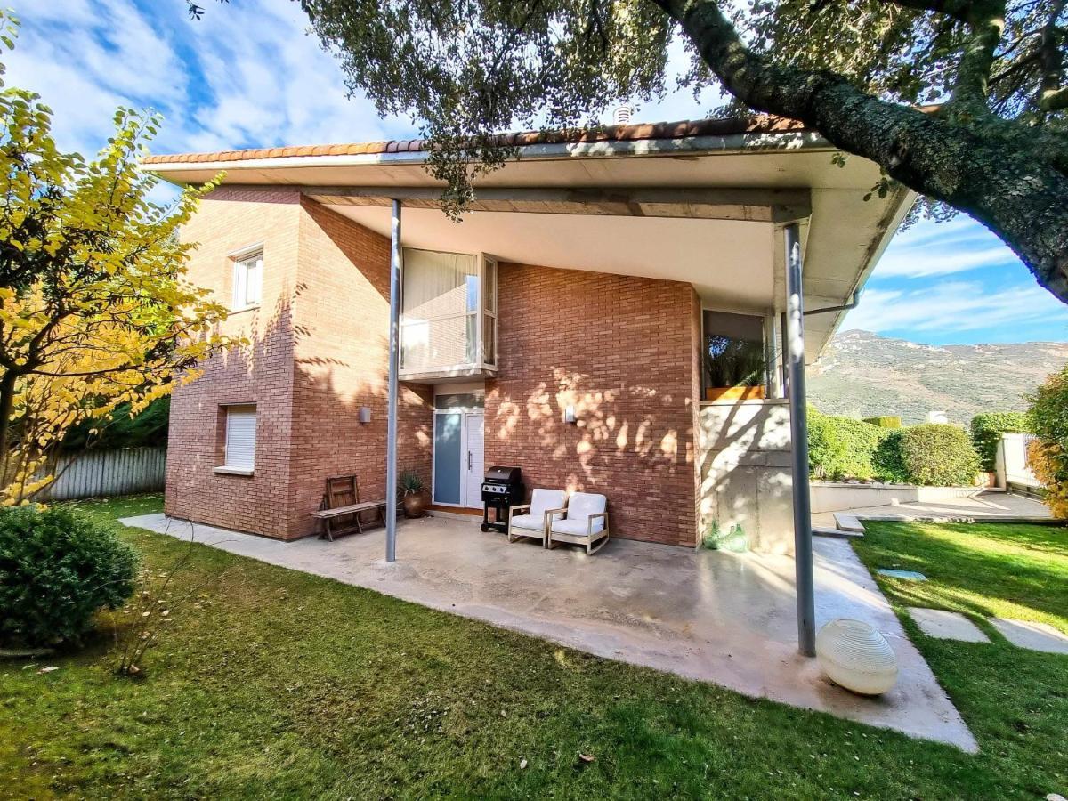 Villa Guara Golf Y Pool Comotucasa Nueno 外观 照片