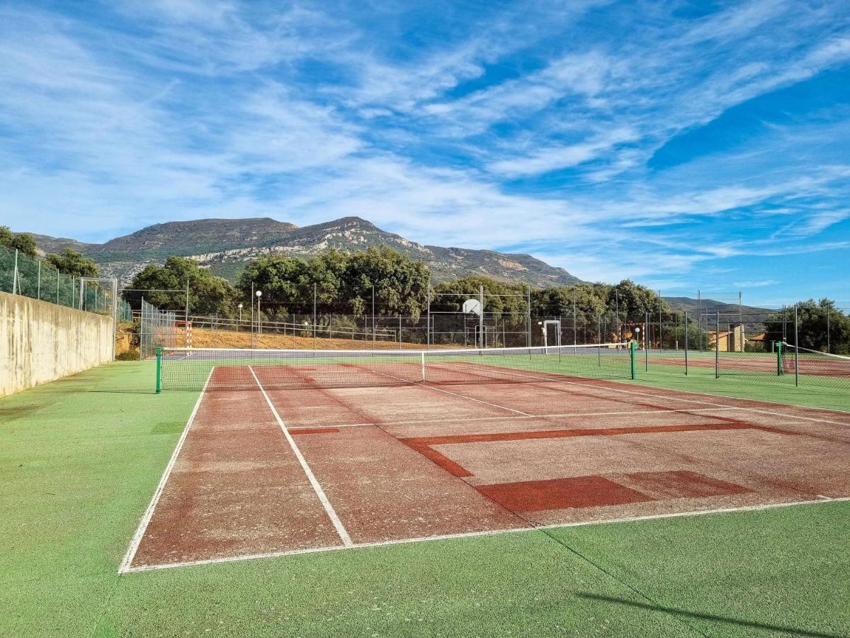 Villa Guara Golf Y Pool Comotucasa Nueno 外观 照片