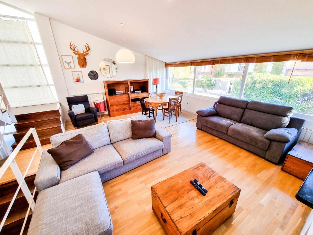 Villa Guara Golf Y Pool Comotucasa Nueno 外观 照片