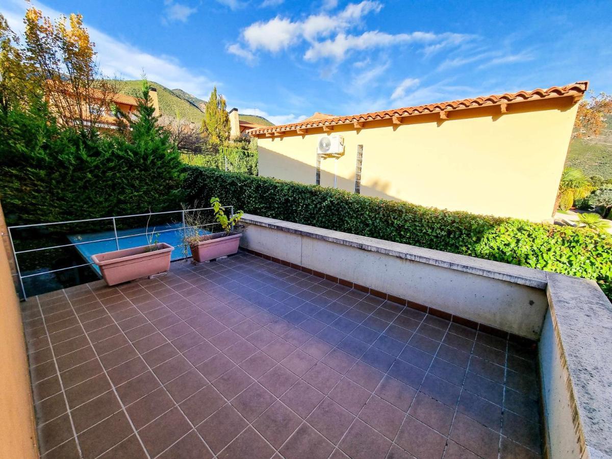 Villa Guara Golf Y Pool Comotucasa Nueno 外观 照片