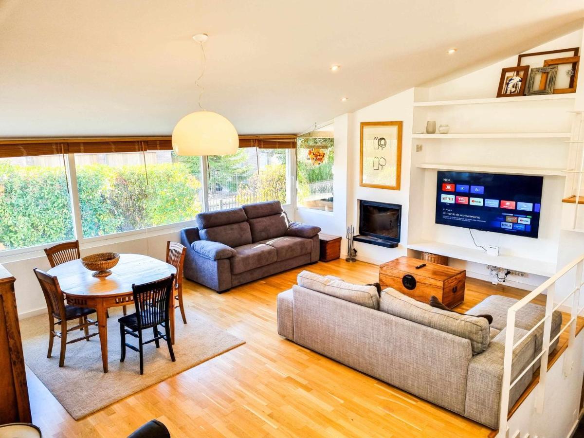 Villa Guara Golf Y Pool Comotucasa Nueno 外观 照片